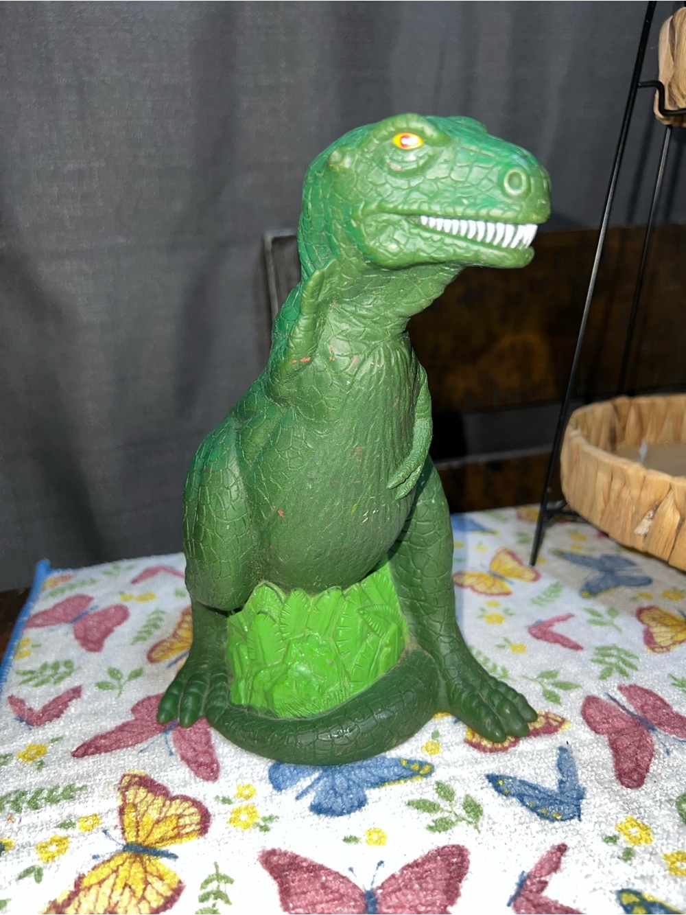 Rare Vintage 1987 HG Industries Tyrannosaurus T Rex Dinosaur Piggy Bank Toy